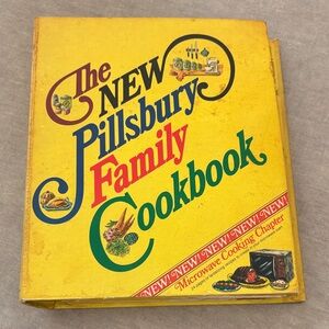 Vintage Pillsbury Family Cookbook